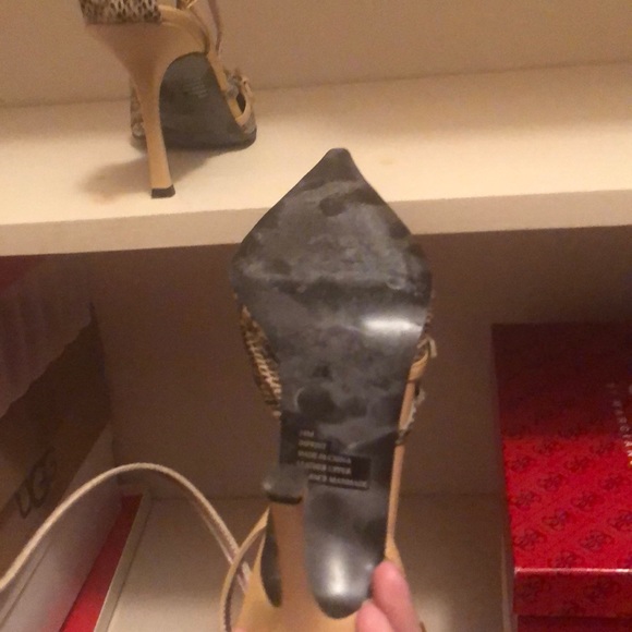 Carlos  by Carlos Santana snakeskin heels. - Picture 6 of 6